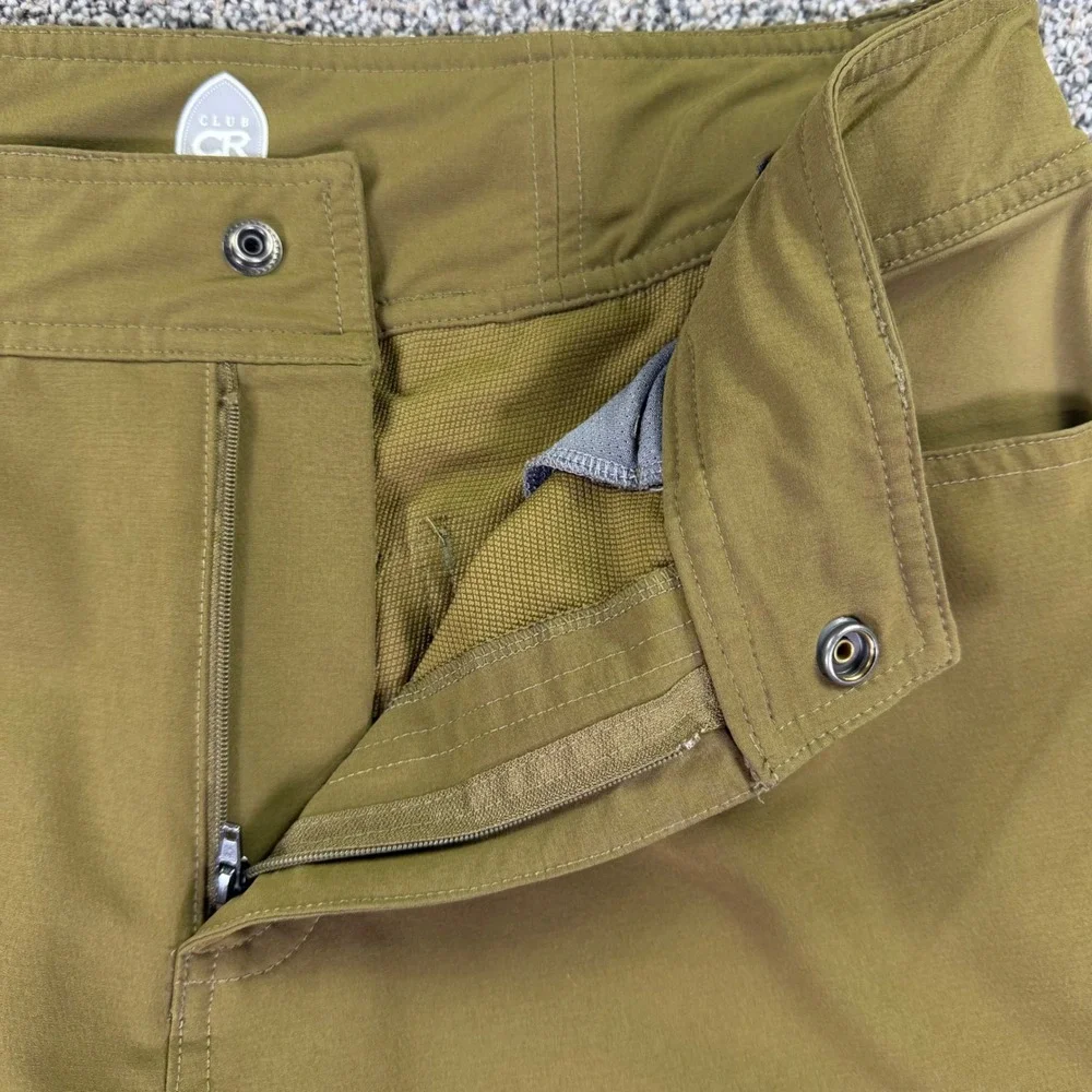 Club Ride Mountain Bike Shorts Olive Green Men Medium Zipper Pockets Active MTB